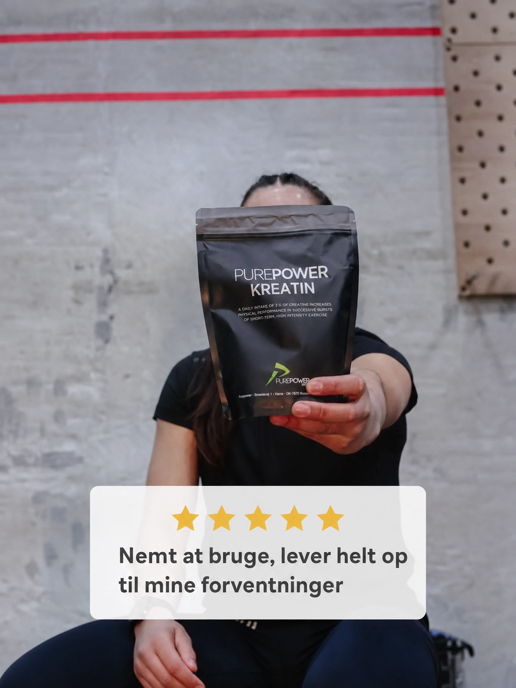 Atlet med PurePower kreatin i træningsboksen